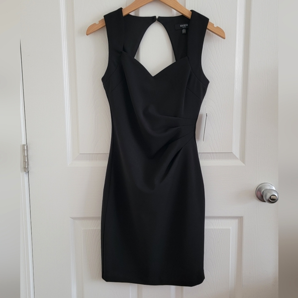 NWT GUESS Scuba Crepe Sweetheart Neck Sheath Dress, Size 0 - Picture 4 of 14